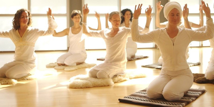 Kundalini Yoga cho hơi thở đều đặn