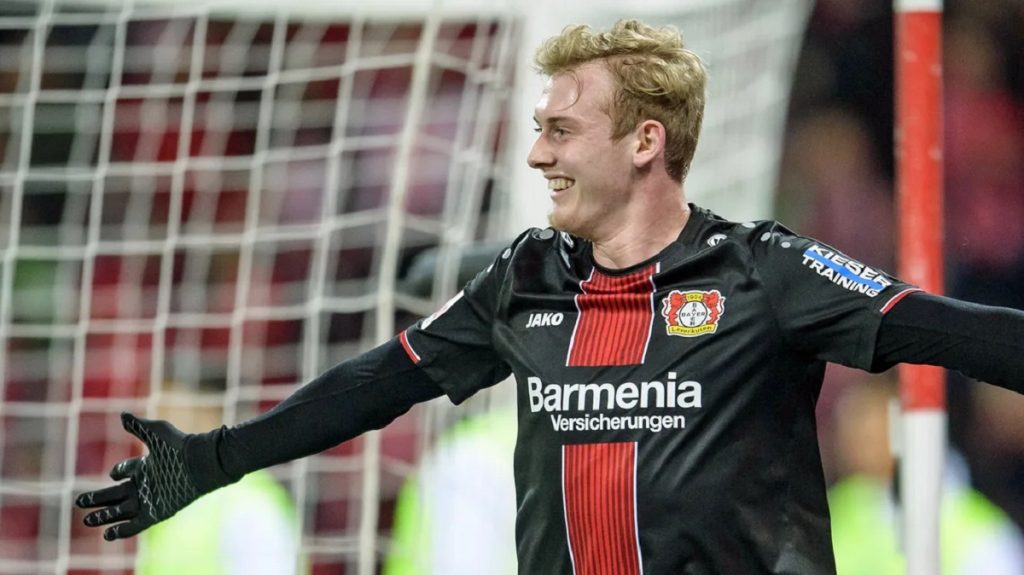 Tiểu sử Julian Brandt - Footbalium